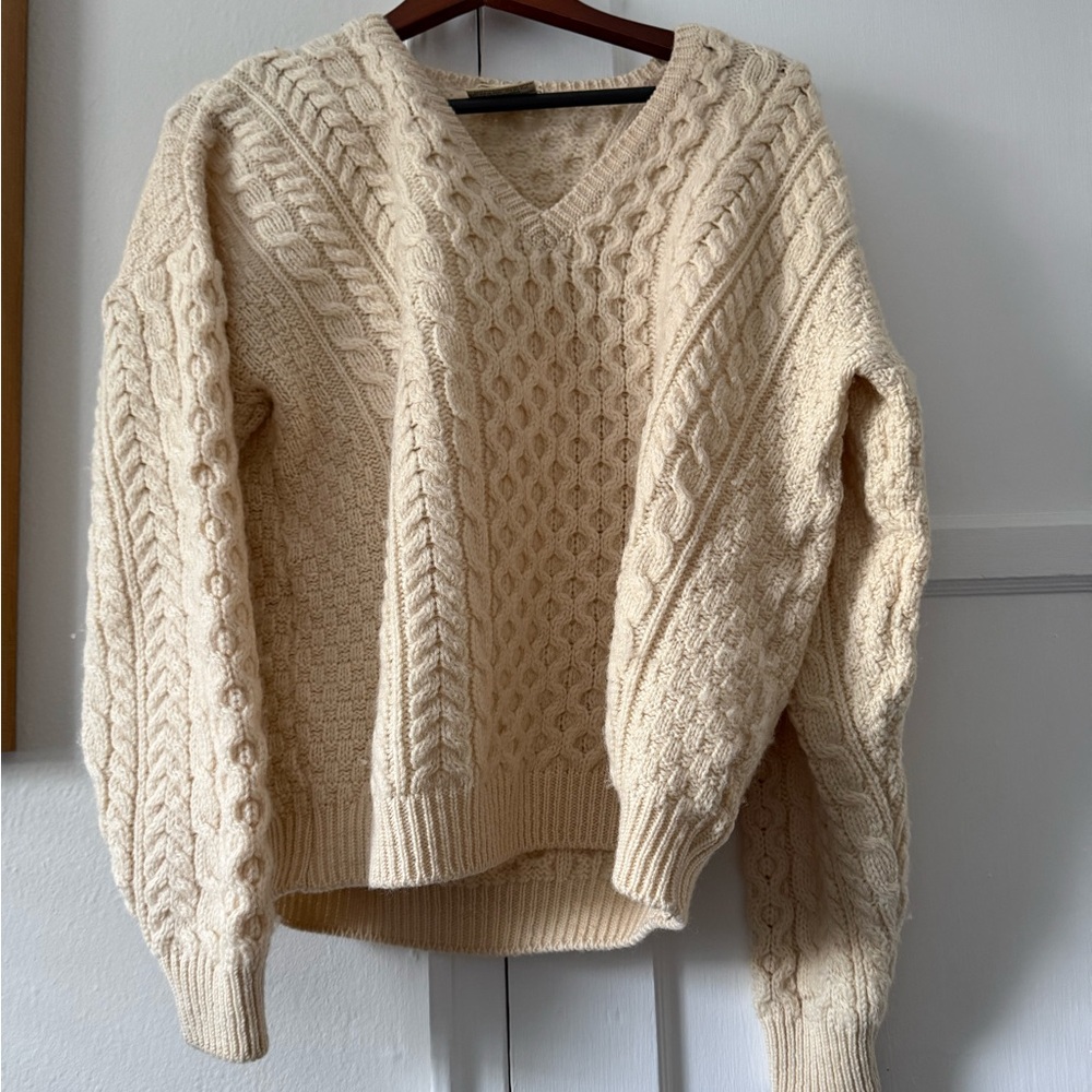 Vintage Carriag Donn Irish Wool Sweater Size Large Cozy Classic Knit Pullover - Picture 10 of 12